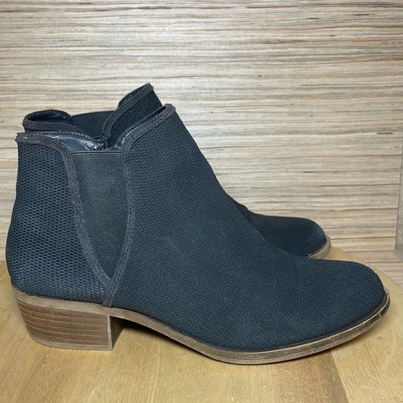KENSIE Gerona Perforated Suede Ankle Booties, Dark Gray, US 10 - Picture 1 of 10